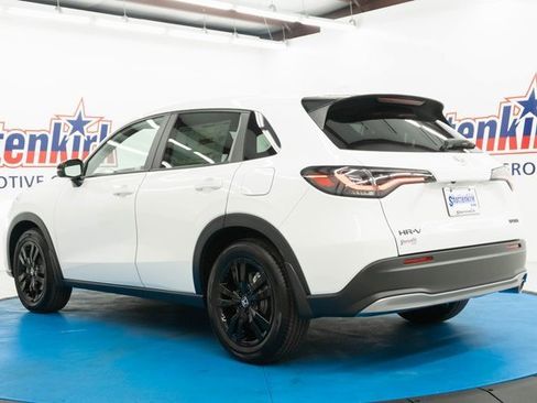 New 2026 Honda HR-V Sport image 6