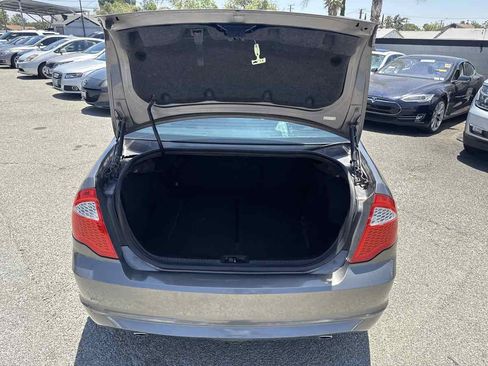 Used 2011 Ford Fusion SE FWD image 14