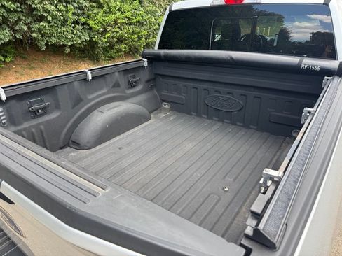 Used 2016 Ford F150 XLT w/ Equipment Group 302A Luxury AWD/4WD image 7