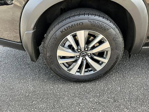 Certified 2025 Nissan Pathfinder SL AWD/4WD image 9