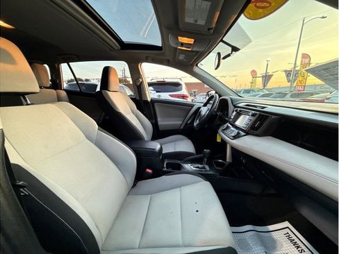 Used 2016 Toyota RAV4 XLE FWD image 7