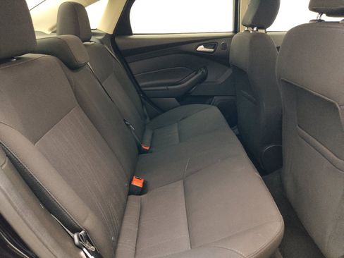 Used 2017 Ford Focus SEL FWD image 19