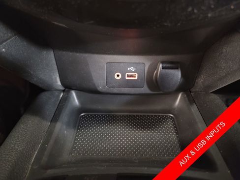 Used 2019 Nissan Rogue Sport S image 16