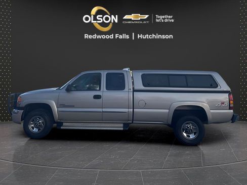 Used 2007 GMC Sierra 2500 SLE w/ Heavy-Duty Power Package image 2