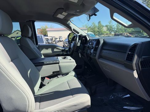 Used 2017 Ford F250 XL w/ Power Equipment Group AWD/4WD image 20
