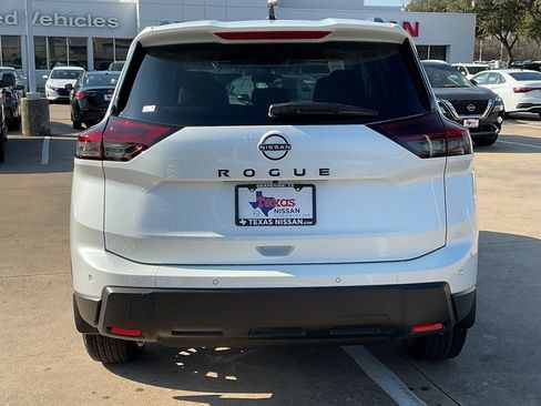 New 2026 Nissan Rogue SV image 6