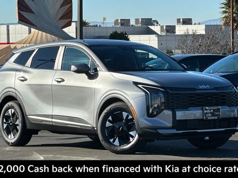 New 2026 Kia Sportage LX image 2