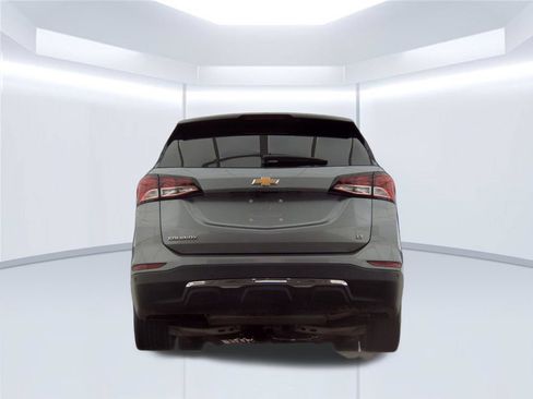 Used 2024 Chevrolet Equinox LT FWD image 12