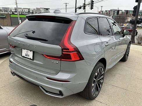 New 2026 Volvo XC60 T8 Ultra w/ Climate Package AWD/4WD image 6