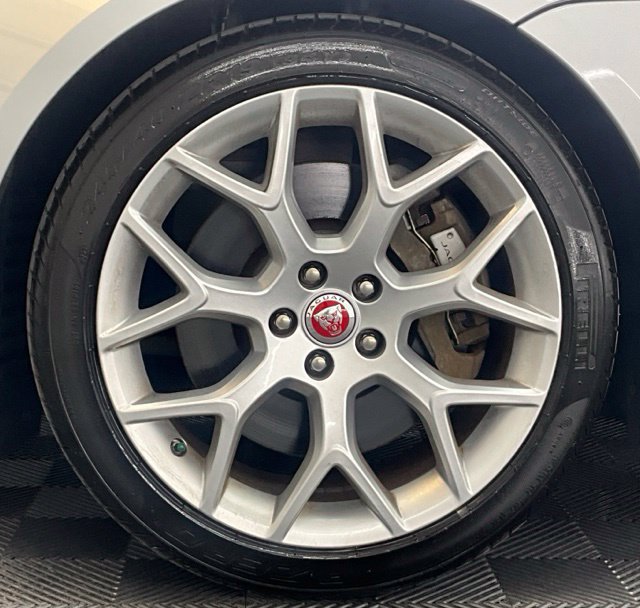 Used 2019 Jaguar F-TYPE Coupe RWD image 24