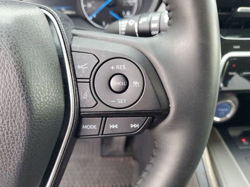 Used 2021 Toyota Venza XLE w/ Softex Package AWD/4WD image 18