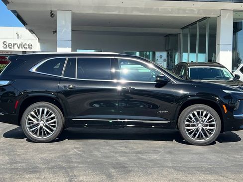 New 2026 Buick Enclave Avenir w/ Super Cruise Package FWD image 4