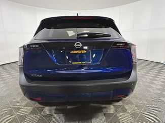 Used 2025 Nissan Kicks SV FWD video 4