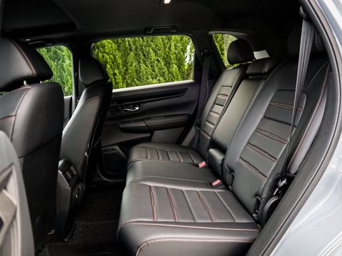 Used 2025 Honda CR-V Sport-L image 8