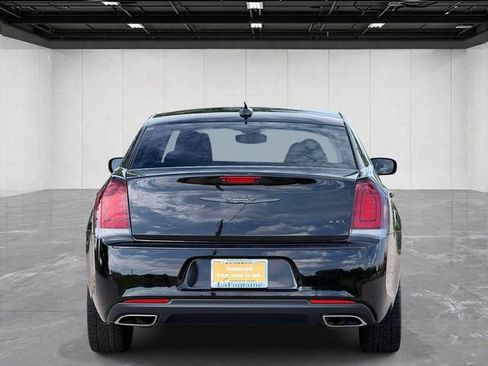 Certified 2023 Chrysler 300 Touring w/ Sport Appearance Package RWD image 4