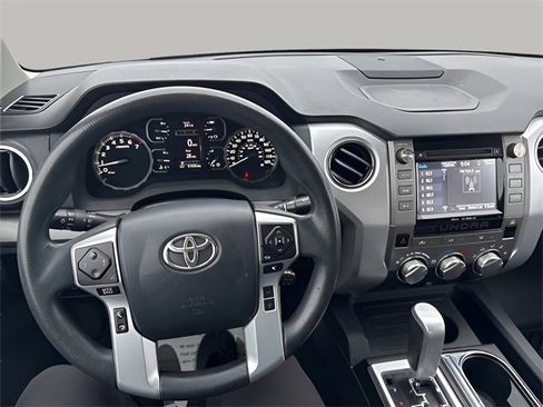 Used 2018 Toyota Tundra SR5 w/ SR5 Upgrade Package image 9