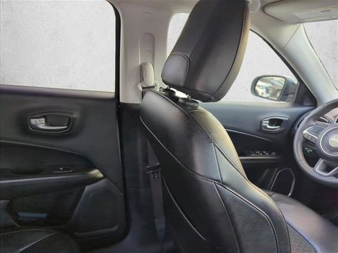 Used 2021 Jeep Compass Latitude image 22