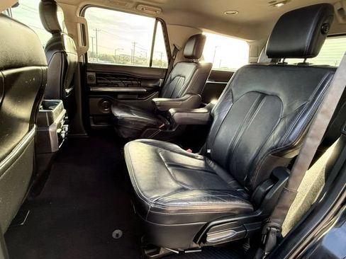 Used 2019 Ford Expedition Platinum AWD/4WD image 9