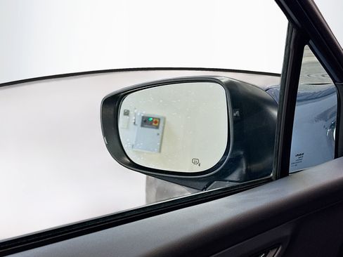 Used 2025 Subaru Ascent Premium image 16