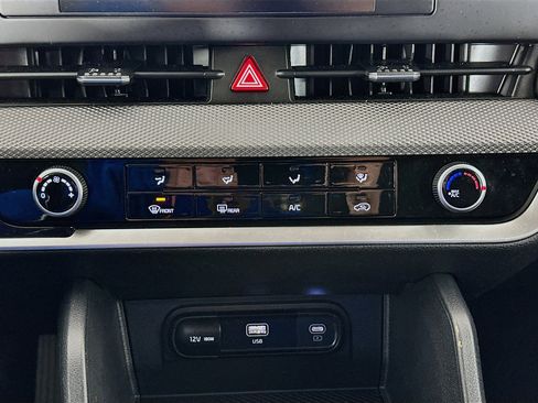 Used 2024 Kia Sportage LX image 22