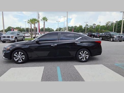 Used 2022 Nissan Altima 2.5 S FWD image 24