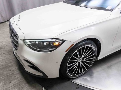Certified 2022 Mercedes-Benz S 500 4MATIC image 11