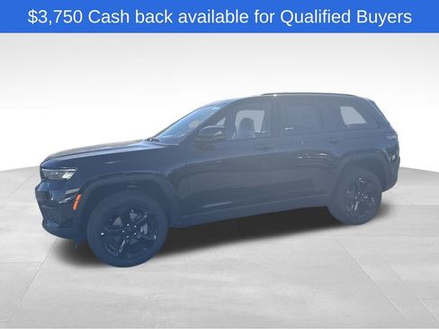 New 2025 Jeep Grand Cherokee Altitude image 3