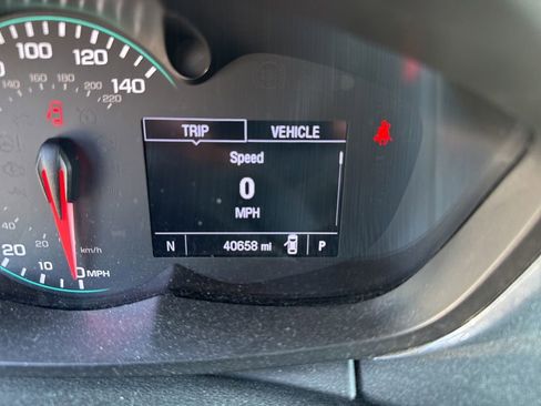 Used 2019 Chevrolet Trax LT FWD image 4
