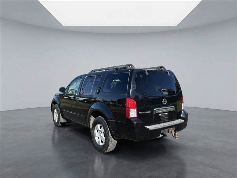 Used 2005 Nissan Pathfinder XE AWD/4WD image 4