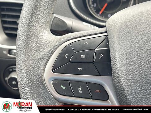 Used 2019 Jeep Cherokee Latitude w/ Popular Appearance Group AWD/4WD image 23