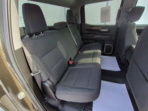 Certified 2023 Chevrolet Silverado 1500 LT w/ Z71 Off-Road Package image 26