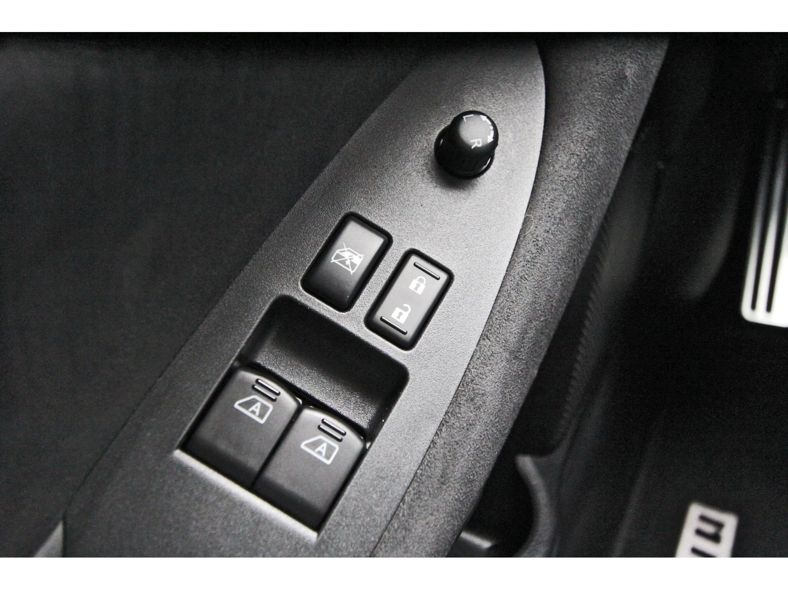 Used 2024 Nissan Z NISMO w/ Floor Mat Package RWD image 18