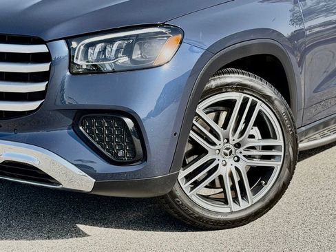 Used 2026 Mercedes-Benz GLS 450 4MATIC image 4