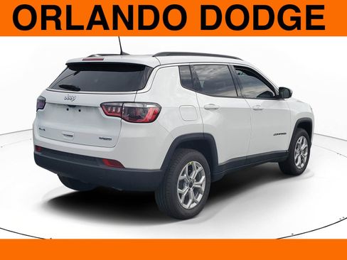 New 2026 Jeep Compass Latitude image 4