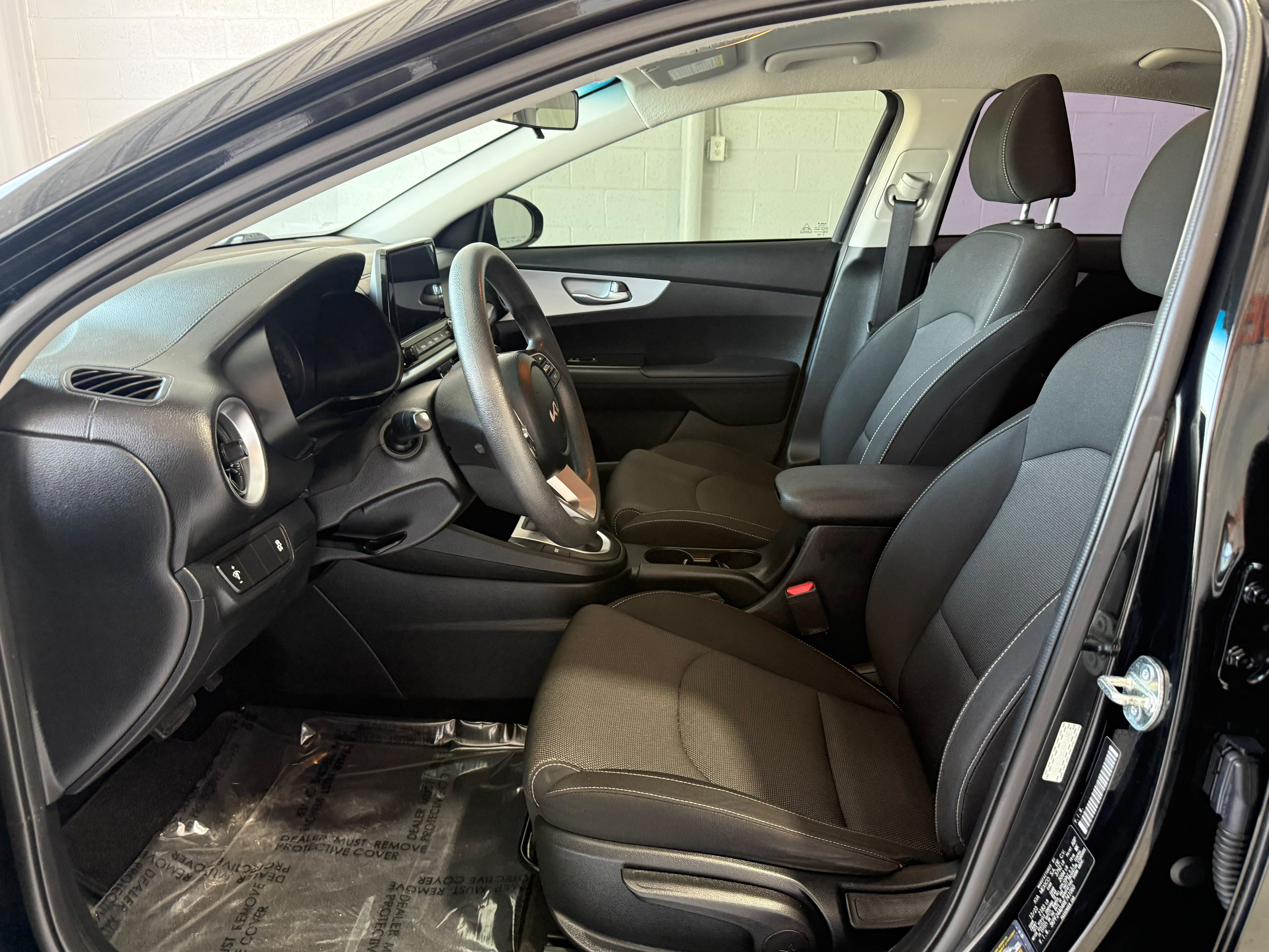 Used 2024 Kia Forte LXS FWD image 10