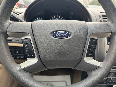 Used 2010 Ford Fusion SE image 20