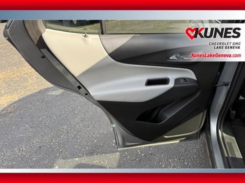 Used 2023 Chevrolet Equinox LT image 14