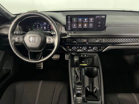 Used 2025 Honda Accord Sport image 13