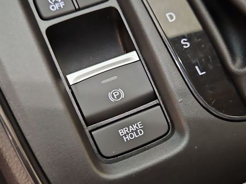 Certified 2024 Honda CR-V EX image 31