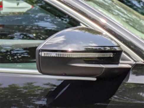 Used 2025 Audi Q5 Premium image 13