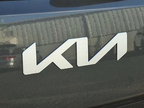 Used 2025 Kia Soul GT-Line image 30