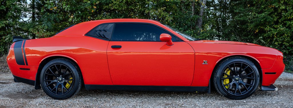 Used 2017 Dodge Challenger R/T Scat Pack w/ Dynamics Package RWD image 6
