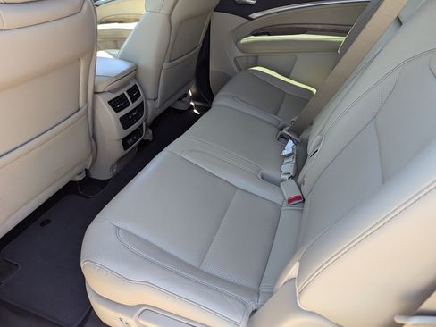 Used 2019 Acura MDX FWD w/ Technology Package image 17