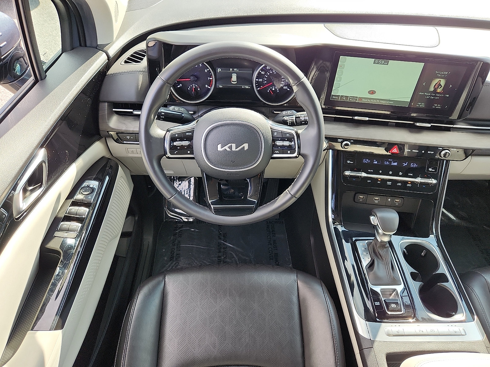 Certified 2024 Kia Carnival EX FWD image 12