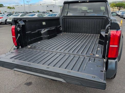 Used 2024 Toyota Tacoma TRD Sport image 18