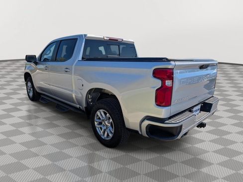 Used 2022 Chevrolet Silverado 1500 RST w/ Convenience Package II AWD/4WD image 3