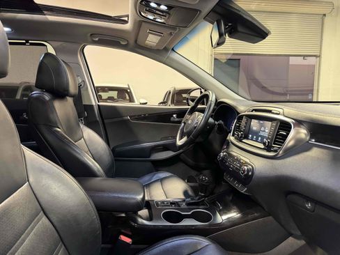 Used 2017 Kia Sorento EX w/ EX Advanced Touring Package image 32