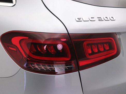 Certified 2022 Mercedes-Benz GLC 300 image 20