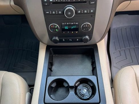 Used 2012 GMC Yukon SLT w/ SLT-2 Equipment Package RWD image 32