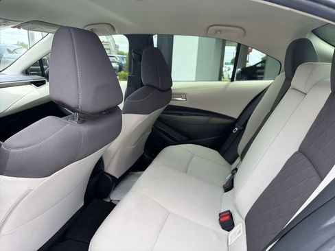 Used 2020 Toyota Corolla LE FWD image 14